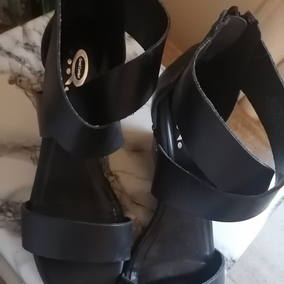 Ladies wedge sandal - Picture 2 of 2